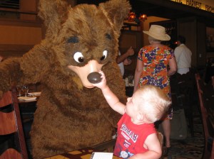 Managing Food Allergies at Disneyland's Character Dining